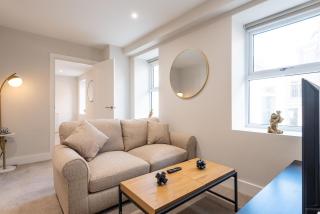 Central 1BR Flat Near Old Town and Hull College - 5