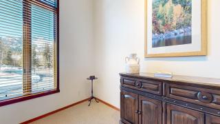 Snowcreek V #819 condo - 5