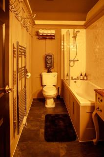 Bliss Cottage - 2