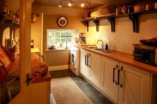 Bliss Cottage - 1