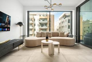 City escape in Geula by HolyGuest - 7