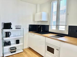 Business Studio Design avec Rooftop I Metro L13-14 - 8