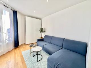 Business Studio Design avec Rooftop I Metro L13-14 - 6