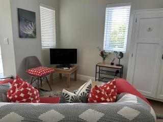Island Studio Apartment - 1
