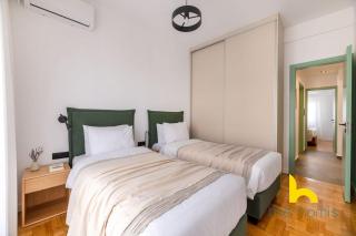 Spacious Family APT W Sunny Balcony & Whirlpool! - 2