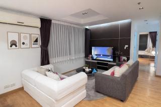 Large 6 Pax Bedroom with 3 Beds and Balcony next to Nana BTS - 4