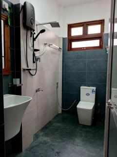 Haven18 Private 2BR Villa Near Tangalle Beach & Town - 1