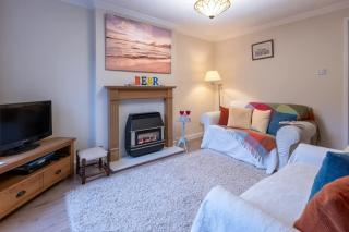 Honeysuckle Cottage - Your Seaside Escape in Beer - 8