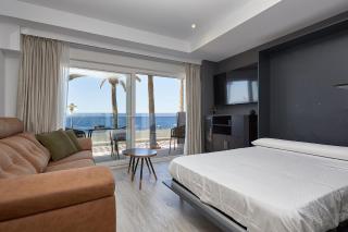 Paseo Marítimo 8 by Expoholidays - 6