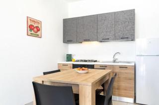 Golden Bay Appartments - 9