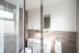 Bright 1 Bed Harbour-side Apartment with Balcony - Whitehaven - 6