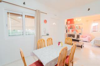 Modern 3 Bed Home with Balconies and Sea Access - 8