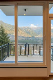 Budget Stay in Manali Mall Road - 6