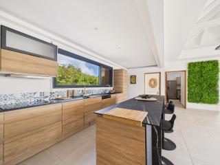 Villa moderne pour 8 - Piscine - Résidence privée GP SF266 - 1