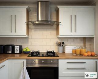 Smithy Bank Cottage - with free parking! - 5