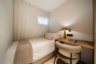 Charming 3-Bedroom Apartment with Sea View in Alghero - 7
