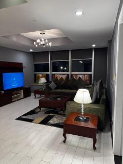 Modern 2-Bed Apartment in Centaurus Tower Pool View - 6