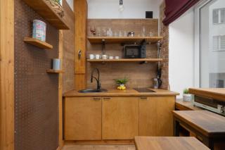 Loft Apartment in a Well-Connected District in Warsaw by Noclegi Renters - 8