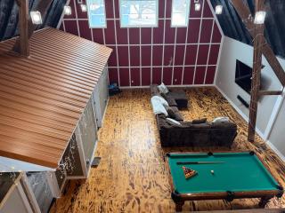 Hayloft Hideaway - 5