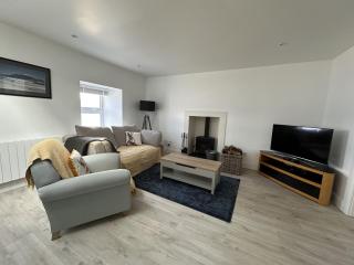 Mid- Village Croft - 8