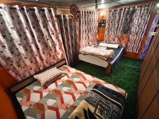 White Sea Homestay - 1