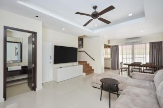 Townhouse Laguna Park 3 bedrooms - 2