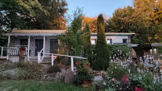 Darázshegyi Panzió és Faházak - Panzió épület - 5