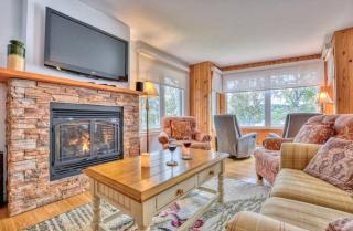 Domaine Waterfront Spa Near Mont-Tremblant - 7