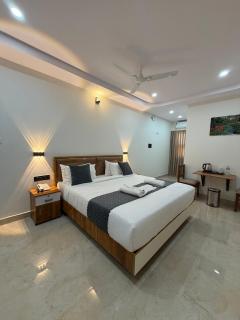 HOTEL FORTUNER Inn - 1
