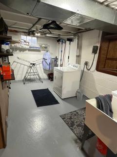 2BR Near Medical Center w Free Parking & Laundry - 2