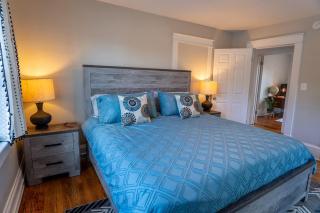 Roanoke Home Downtown Charm near Greenways - 2