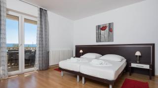 Beachfront Apartments Lara - Omiš - 3