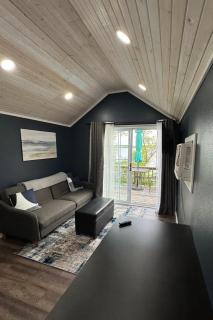 Lakefront Living on West Battle Lake - 8