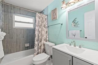 Family Fun Getaway with Pool, Game Room, Shuffleboard - 8