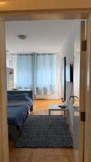 Apartment Theater - 3