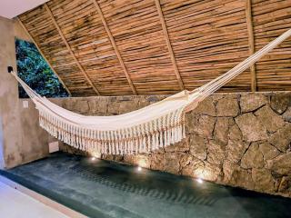 Chalé Romântico em Ilhabela em Condomínio com Cachoeira, próximo da Praia do Viana e a 6 min da Vila - 7