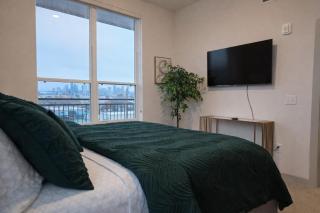 Luxy Style Modern Luxury Downtown Views Kings Beds - 7