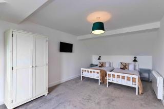 Finest Retreats - The Holt - 6