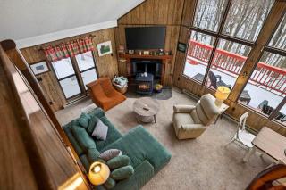 Pet-Friendly w Fire Pit Grill & Resort Access - 3