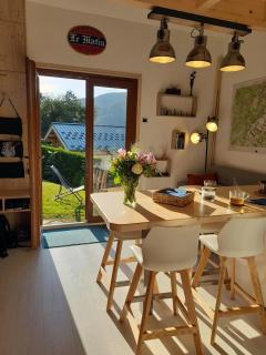 Chalet mitoyen au calme - rez-de-jardin - parking - 0