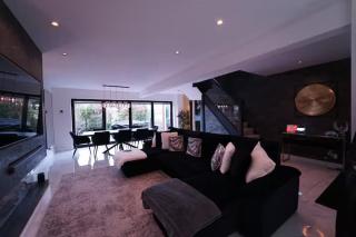 Modern tyne & wear house - 0