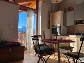 Beautiful chalet accommodation with covered parking - 0