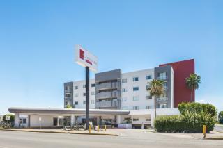 Fiesta Inn Express Hermosillo - 1