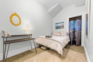 Secret Gallery on the Park- 2bd,1ba - 7