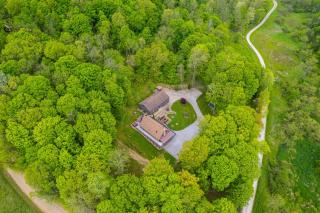 Shady Point Retreat with Hot Tub and Pickleball! - 8