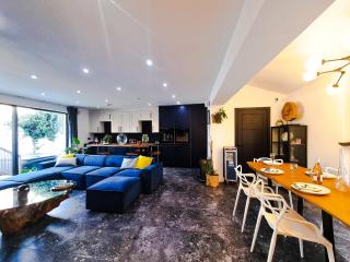 Brookfield House - 2