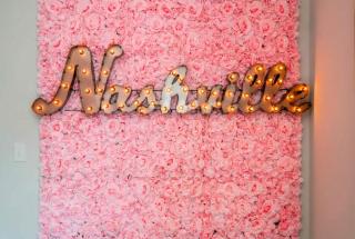 King & Queen 2 Homes - 24 Beds City Views - 2