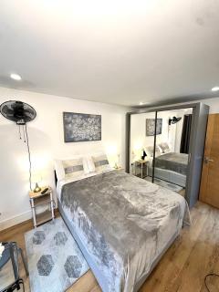 Elliot Ensuite Double Room - 7