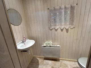 Charmante maison en pierre au cœur du village - 4