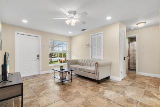 Family Wellness Retreat Home Sleeps 16 with Guest House - 5